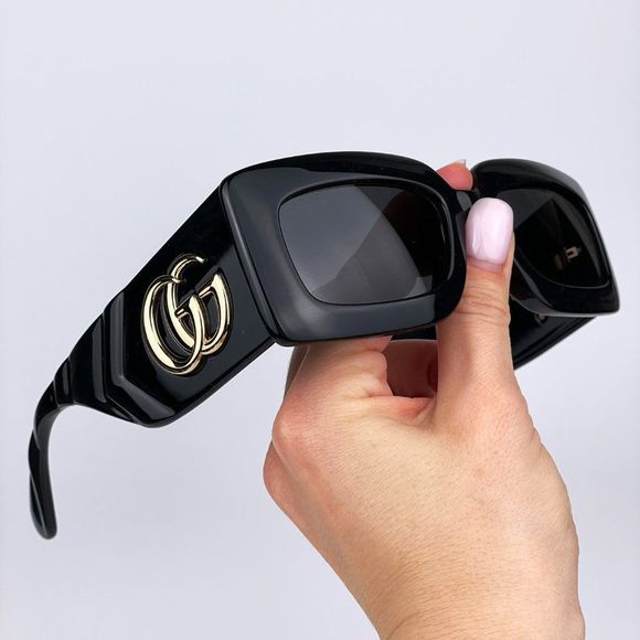 Gucci GG0811S 001 Sunglasses Black Logo Gray Rectangle Unisex main image 6